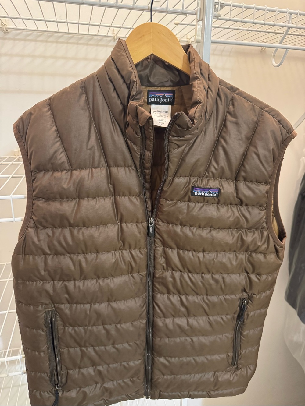 Patagonia Men's Brown Down Puffer Vest Small